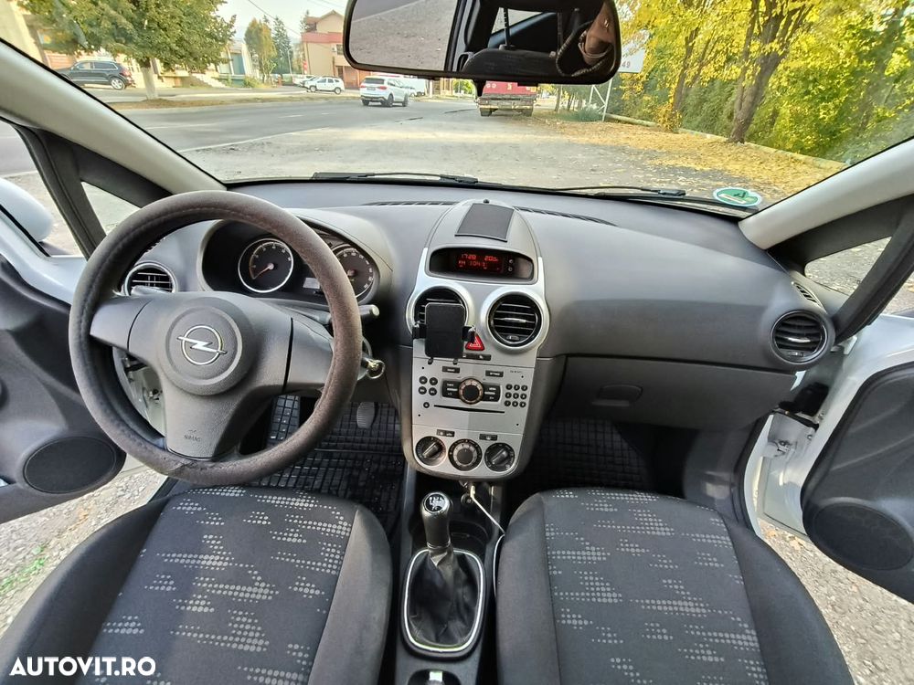 Opel Corsa 2013 photo 4