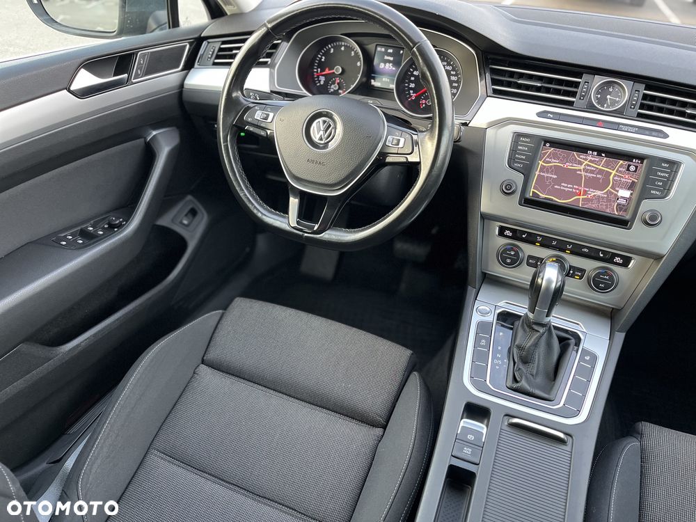 Volkswagen Passat - 23
