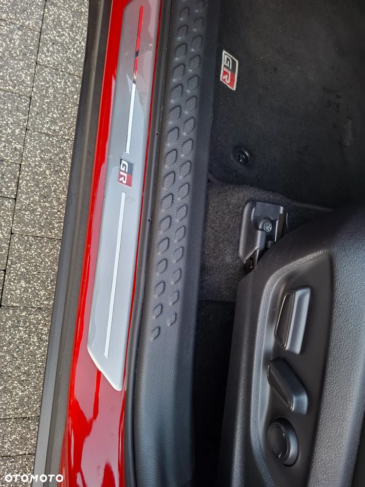 Toyota C-HR - 20