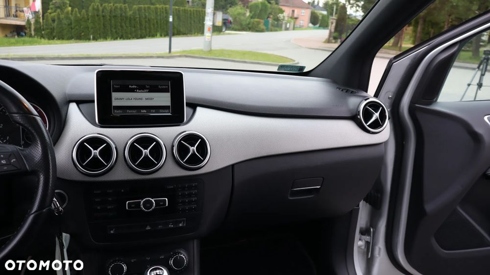 Mercedes-Benz Klasa B 180 CDI - 12
