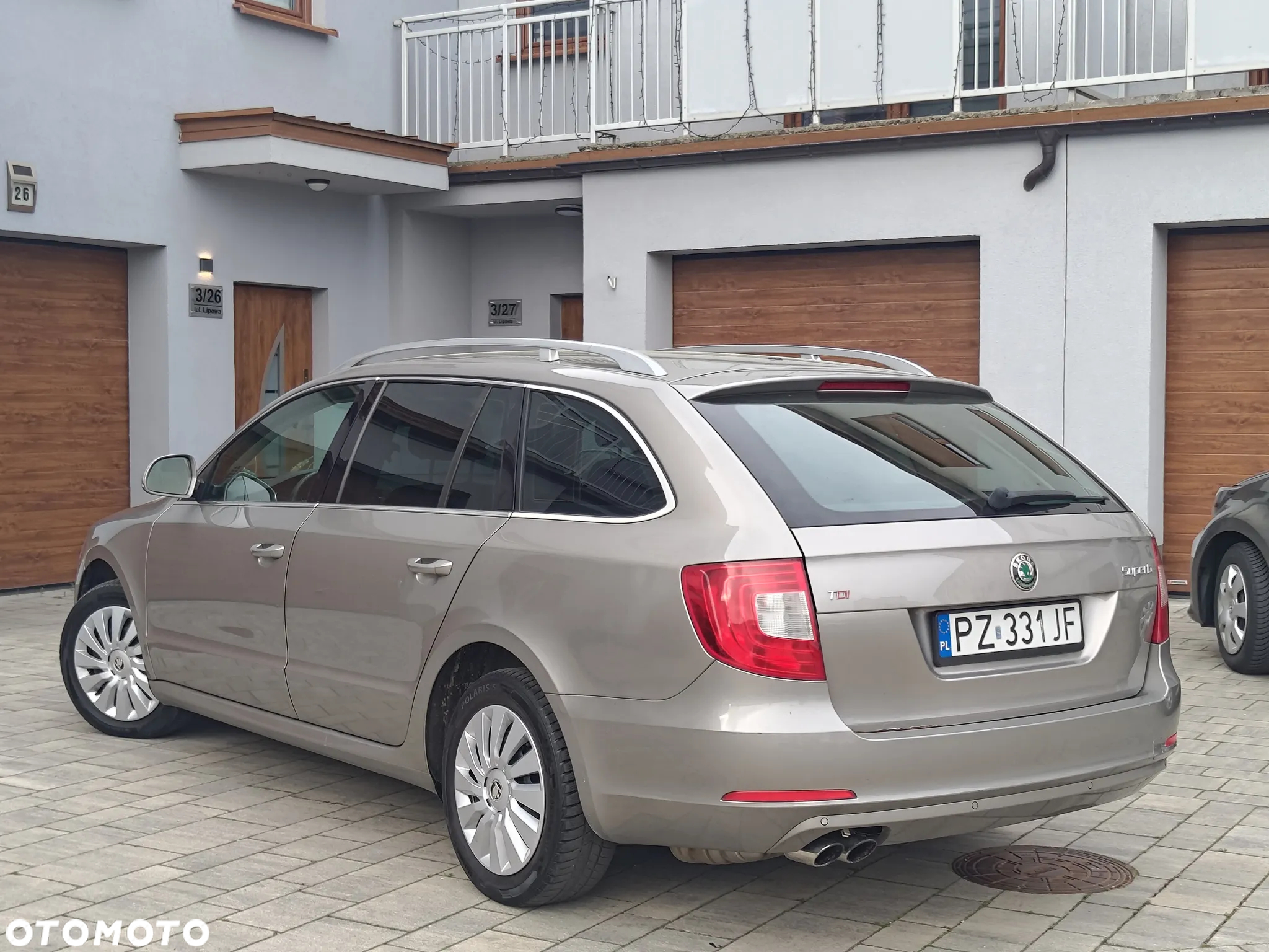 Skoda Superb 2.0 TDI Ambition - 4