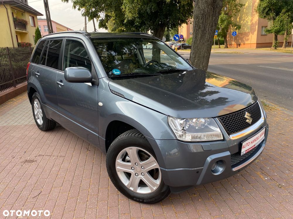Suzuki Grand Vitara 2.0 Comfort Limited - 33