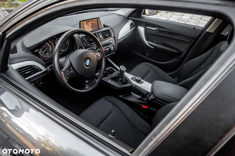 BMW Seria 1 118i Sport Line - 17