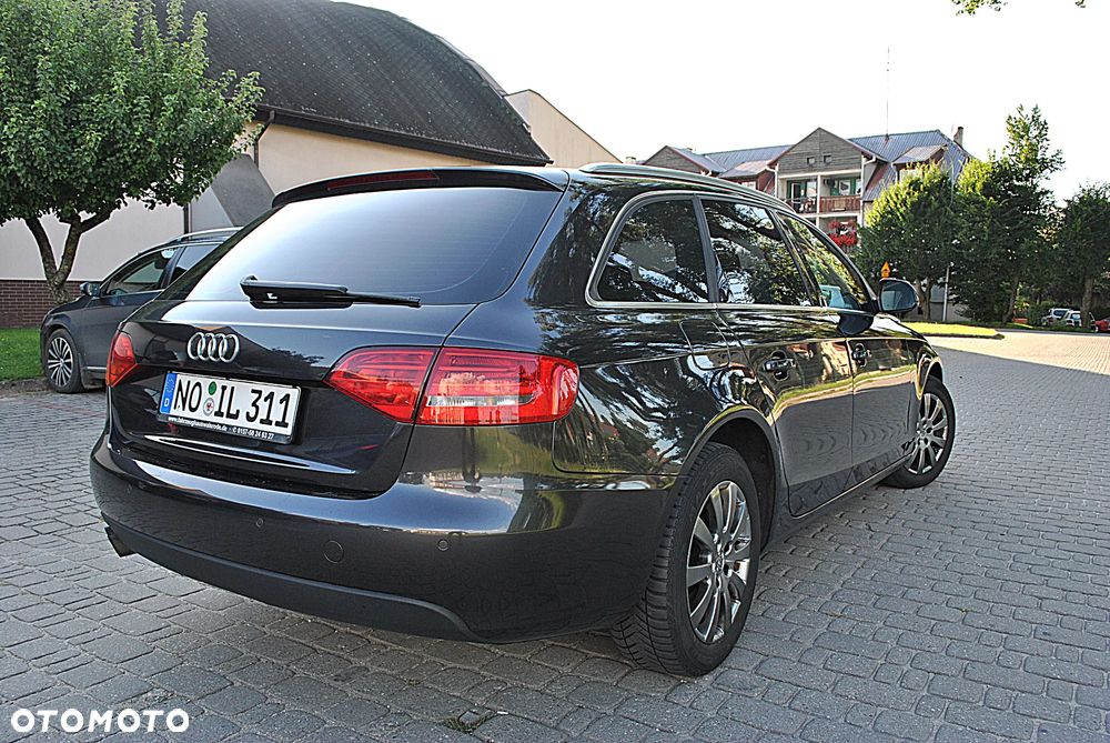 Audi A4 Avant 2.0 TDI DPF S line Sportpaket - 4