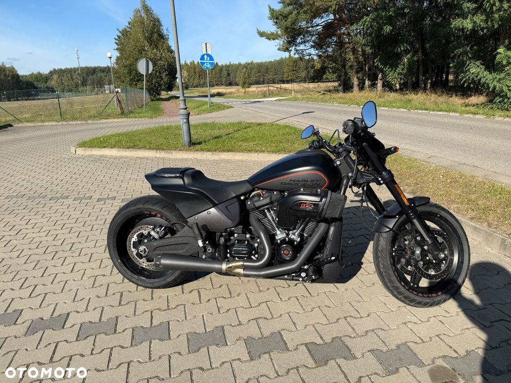 Harley-Davidson Softail FXDR - 10