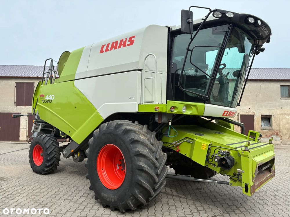 Claas Tucano 440 - 2