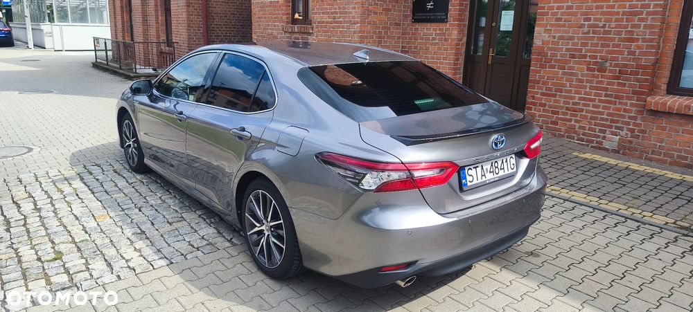 Toyota Camry - 3