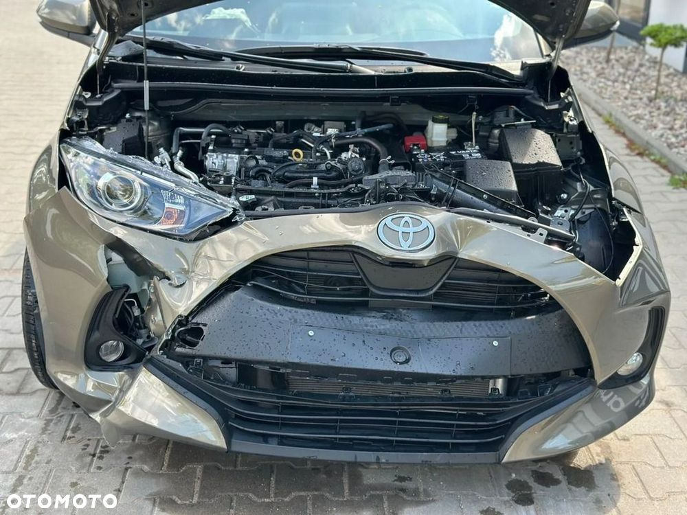 Toyota Yaris 1.5 Comfort - 9