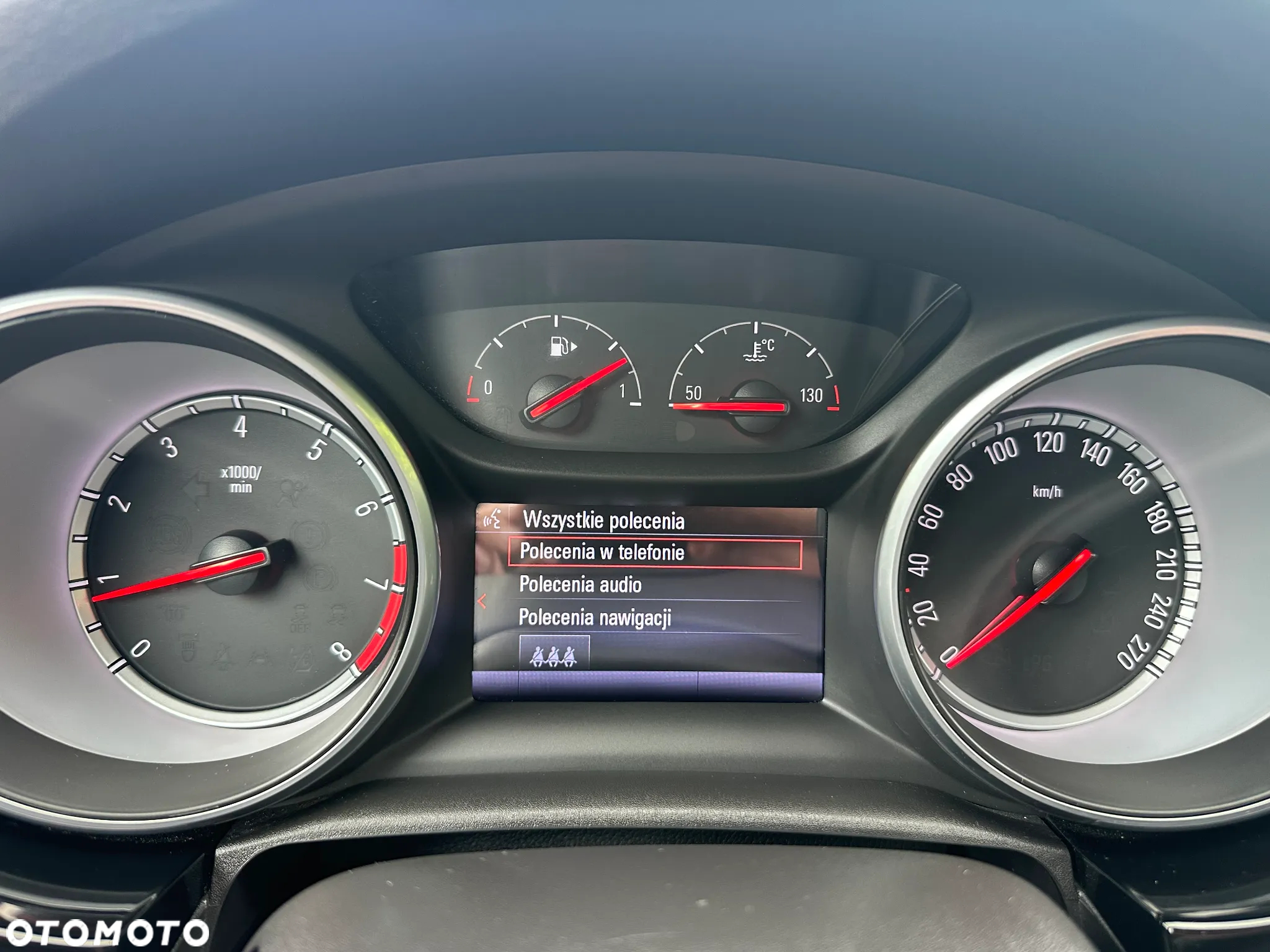 Opel Astra 1.4 Turbo 120 Jahre - 26