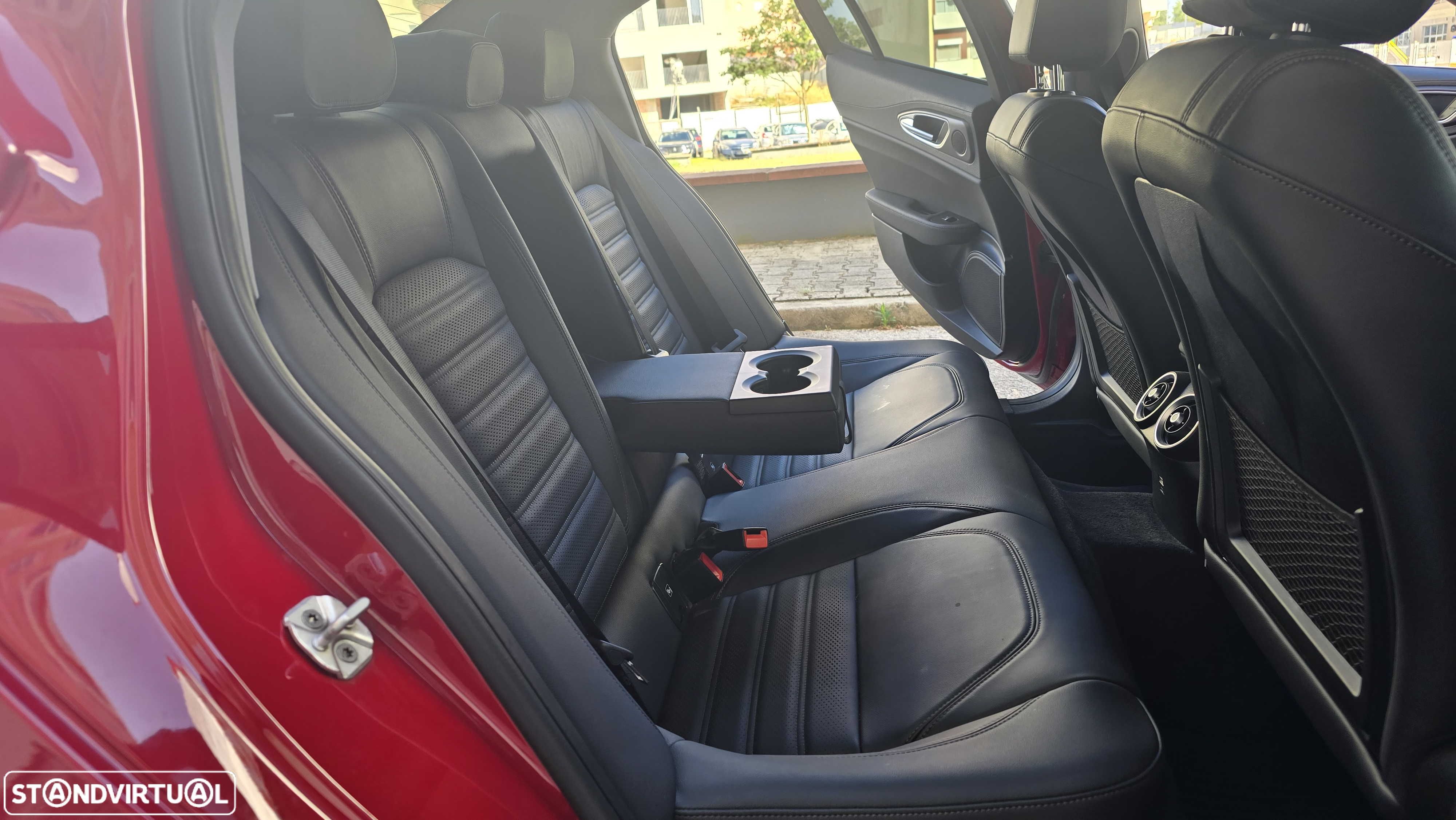 Alfa Romeo Giulia 2.2 D Veloce AT8 AWD - 18