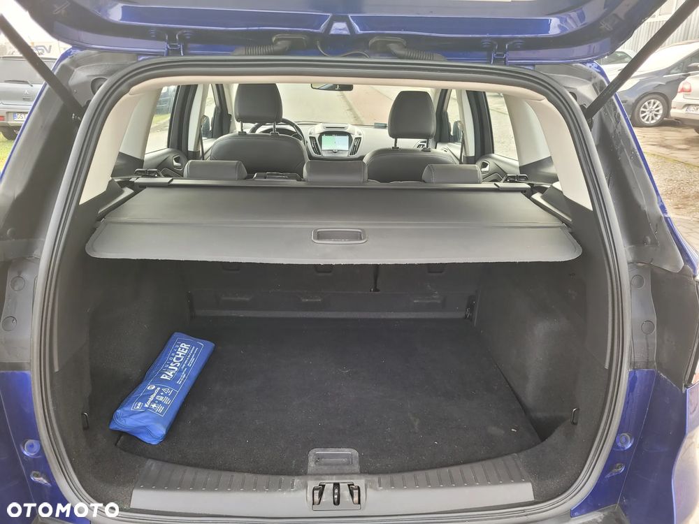 Ford Kuga 2.0 TDCi 2x4 Titanium - 15