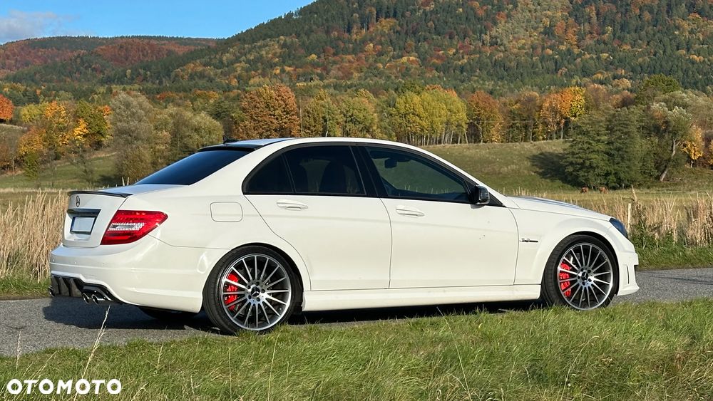 Mercedes-Benz Klasa C 63 AMG AMG SPEEDSHIFT MCT AMG Performance Package - 17
