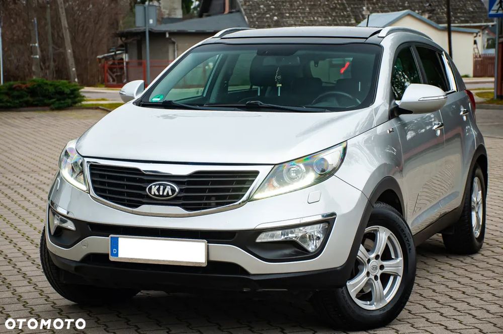 Kia Sportage 2.0 CRDI 4WD Automatik Dream-Team Edition - 11