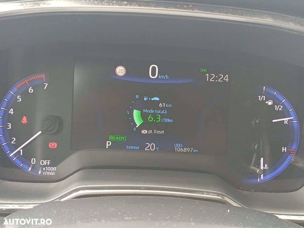 Toyota Corolla 1.8 HSD Dynamic - 17