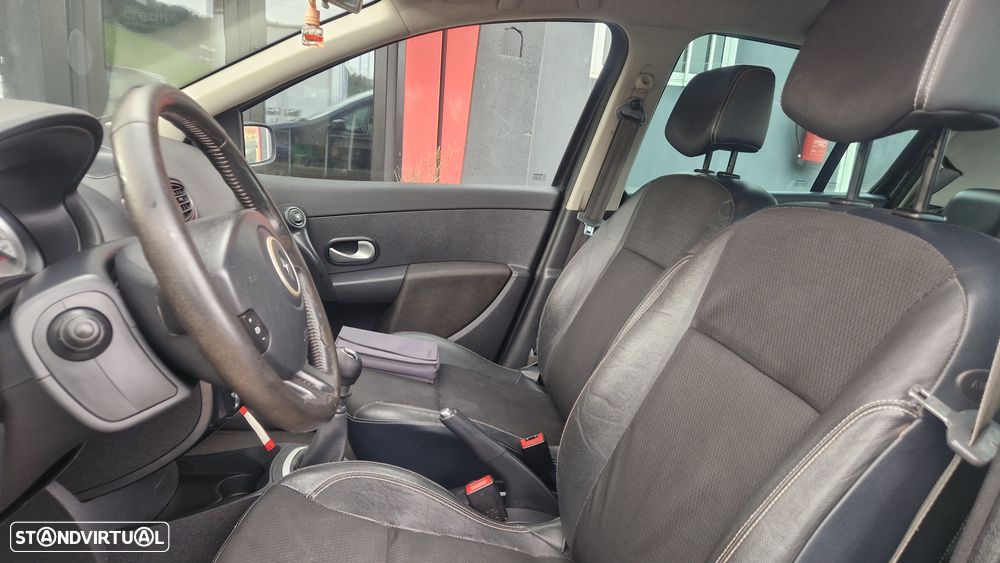 Renault Clio 1.5 dCi Dynamique S - 7