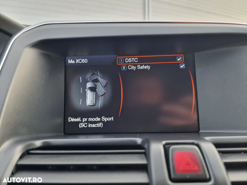 Volvo XC 60 2.4D AWD RDesign - 25