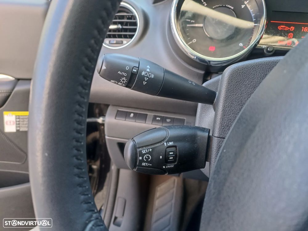 Peugeot 3008 1.6 BlueHDi Allure EAT6 - 23