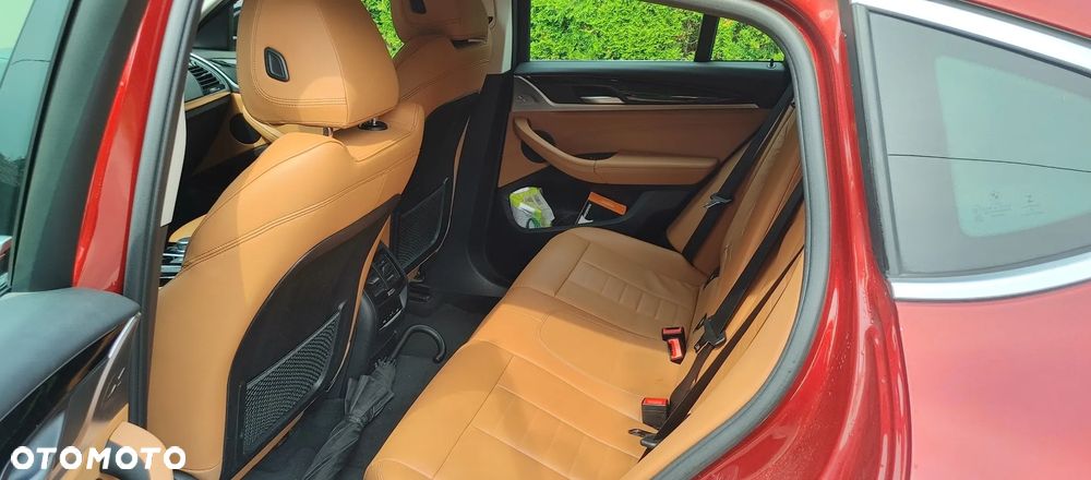 BMW X4 xDrive20d - 9