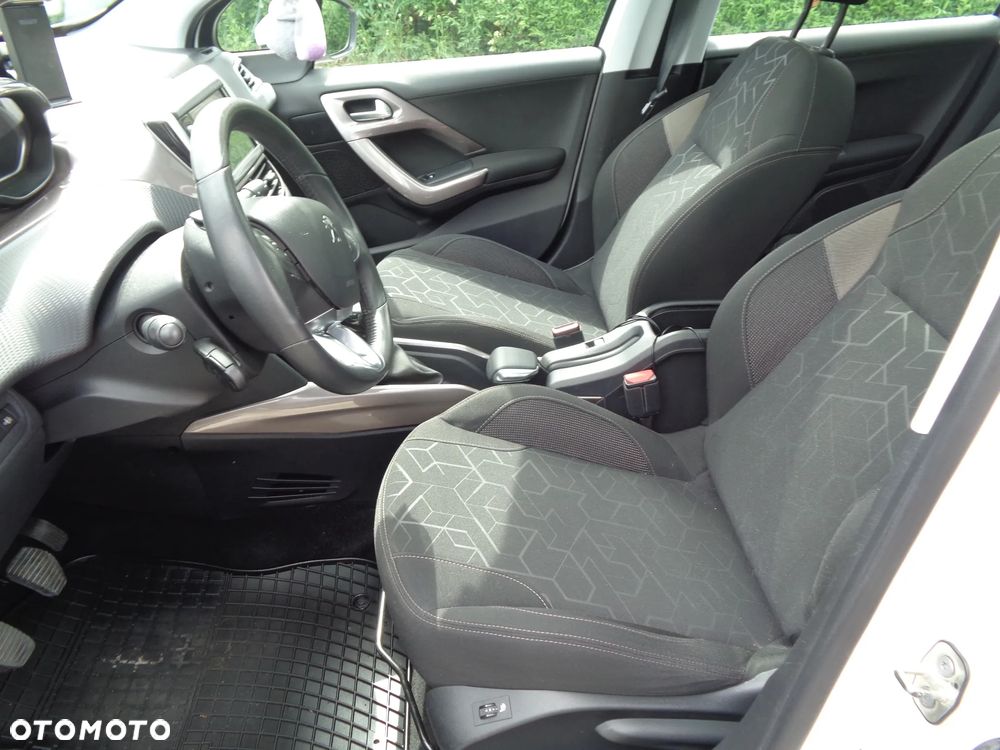 Peugeot 2008 120 VTI Active - 12