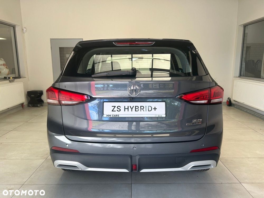 MG ZS Hybrid+ - 6