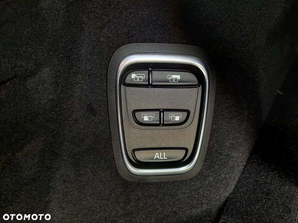 Renault Grand Scenic - 22