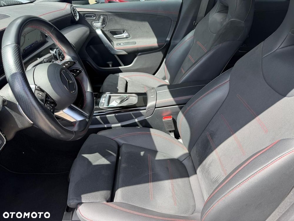 Mercedes-Benz CLA 200 mHEV AMG Line 7G-DCT - 10