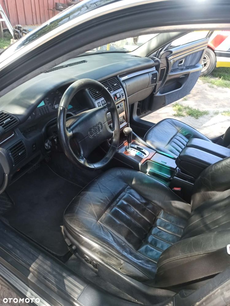Audi A8 - 7