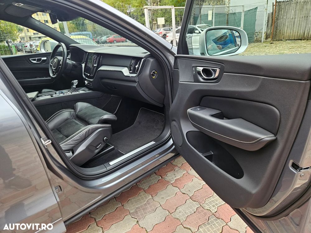 Volvo XC 60 D4 Geartronic RDesign - 13