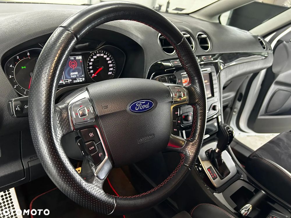 Ford S-Max 2.0 TDCi DPF Titanium X - 13