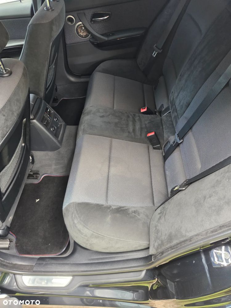 BMW Seria 3 ver-325d-m-sport-shadow - 15