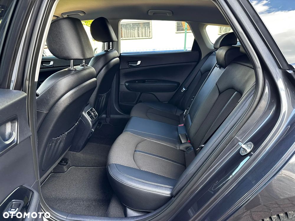 Kia Optima - 12