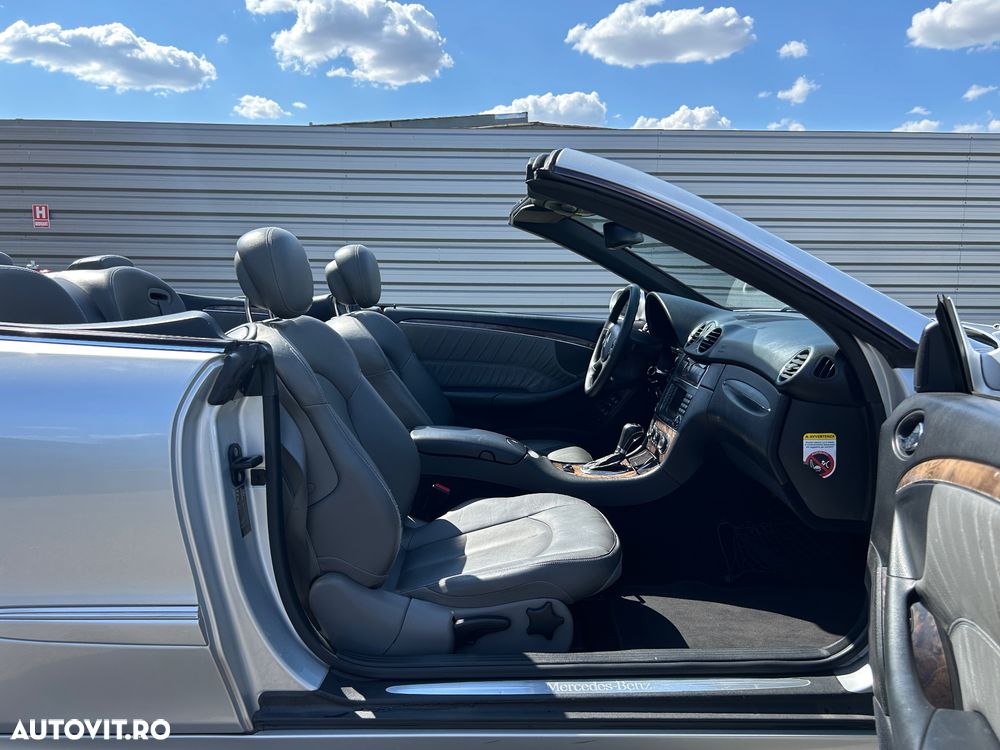 Mercedes-Benz CLK 320 CDI 7G-TRONIC Elegance DPF Cabriolet - 16