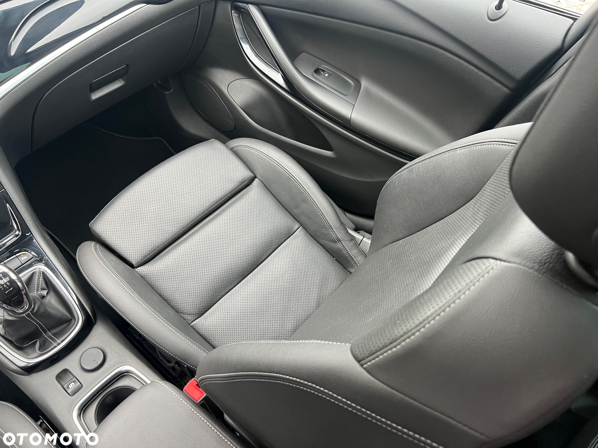 Opel Astra V 1.6 T GPF Dynamic S&S - 30