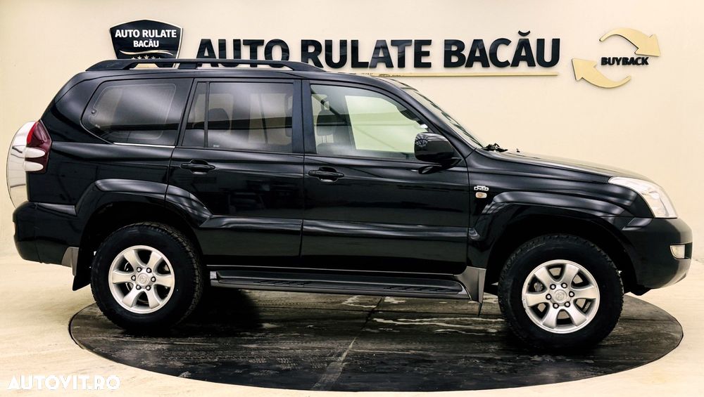 Toyota Land Cruiser - 4