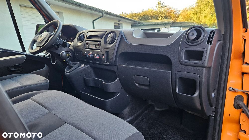 Renault MASTER 2,3DCI L2H2 Średni 130 KM - 23