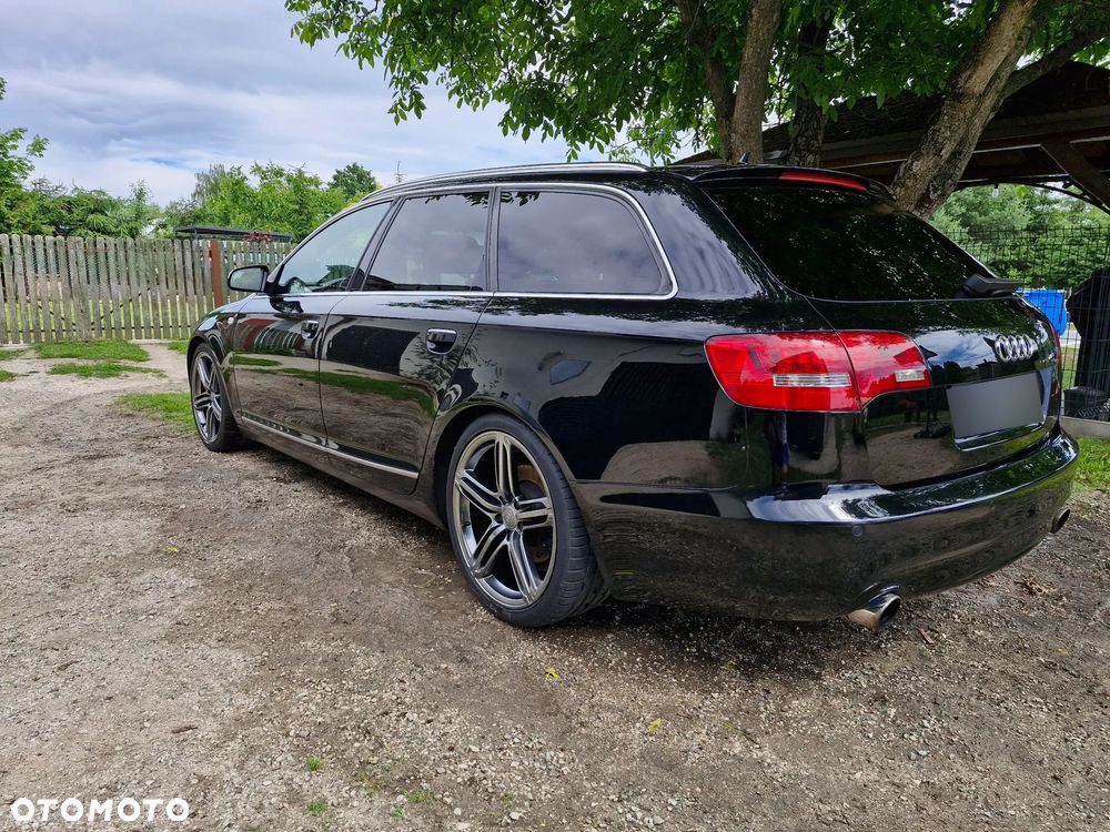 Audi A6 Avant - 1
