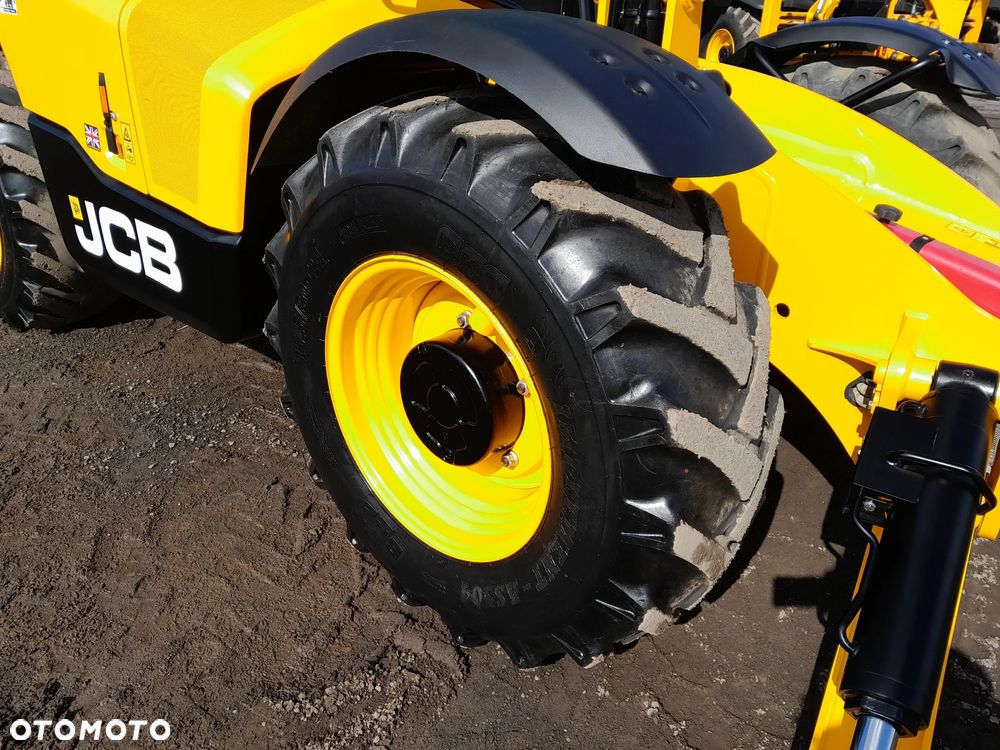 JCB 540-140 - 17