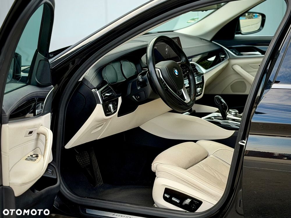 BMW Seria 5 540d xDrive mHEV Luxury Line - 21