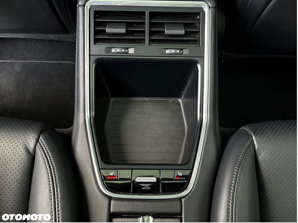 Porsche Panamera 4 E-Hybrid Platinum Edition - 21