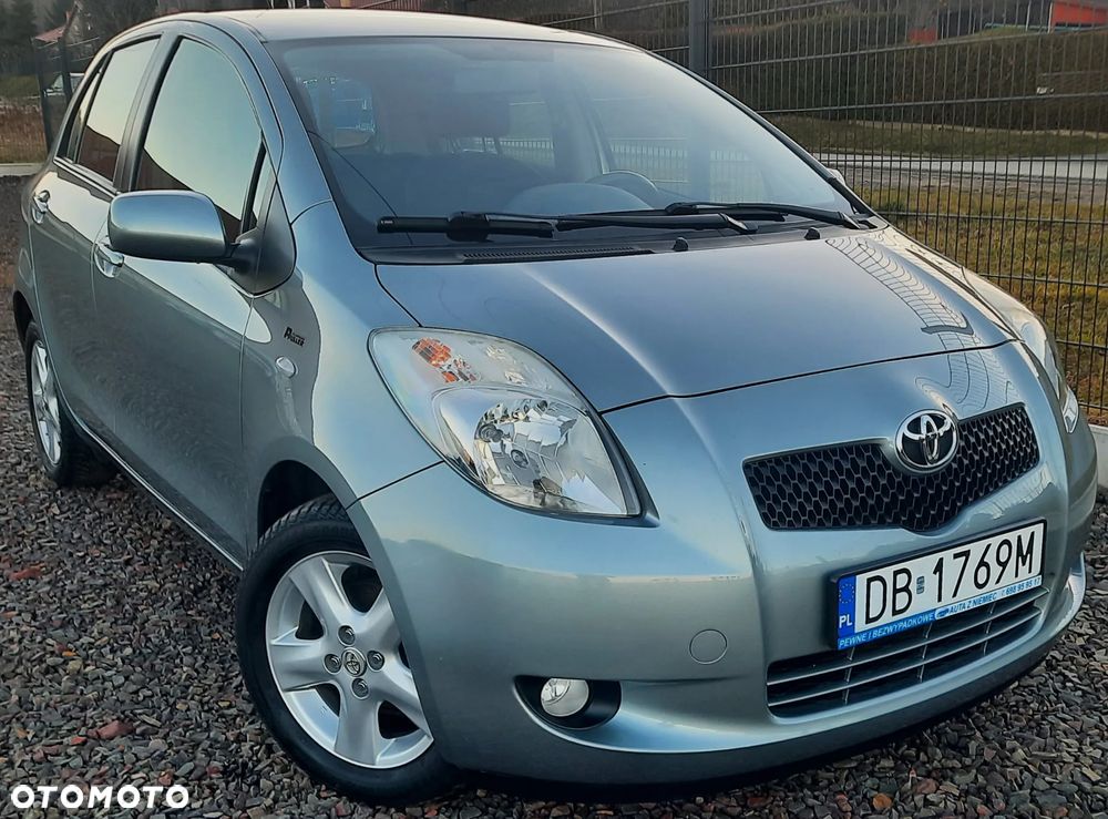 Toyota Yaris 1.3 VVT-i Executive - 1