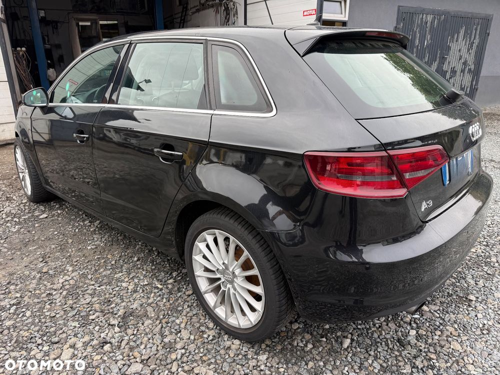 Audi A3 Sportback - 1
