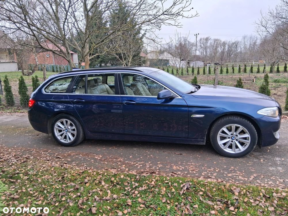 BMW Seria 5 520d Luxury Line - 2