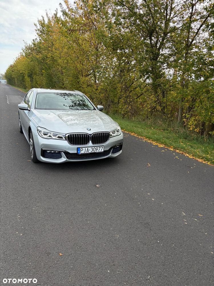 BMW Seria 7 2017 photo 3