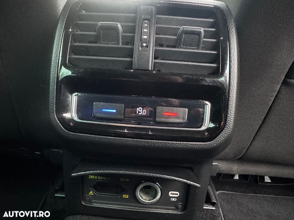 Volkswagen Passat 2.0 TDI SCR DSG Elegance - 30