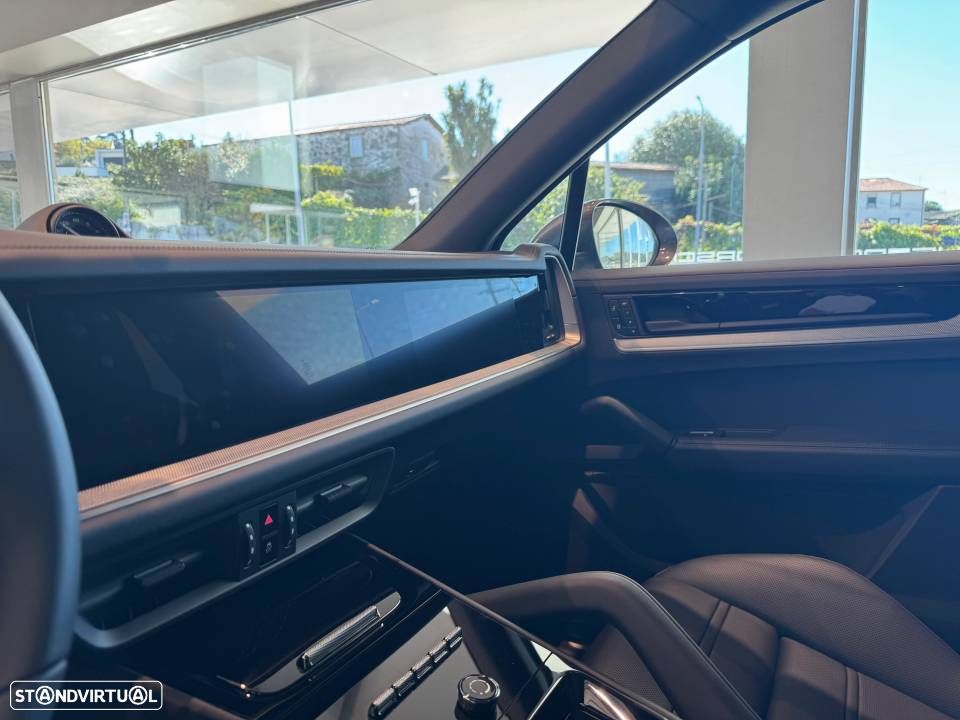 Porsche Cayenne E-Hybrid - 21