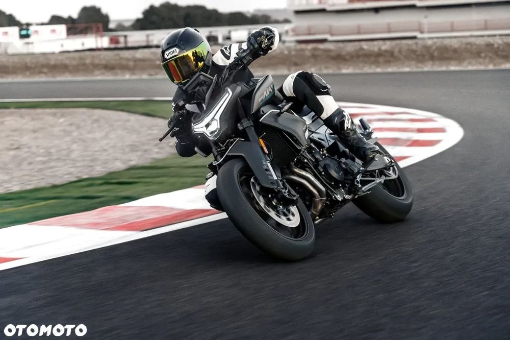 CFMoto NK - 10