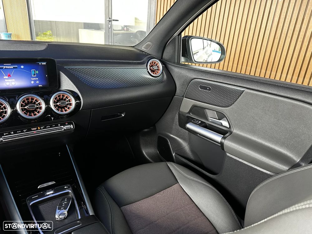 Mercedes-Benz EQA 300 4Matic Electric Art - 51