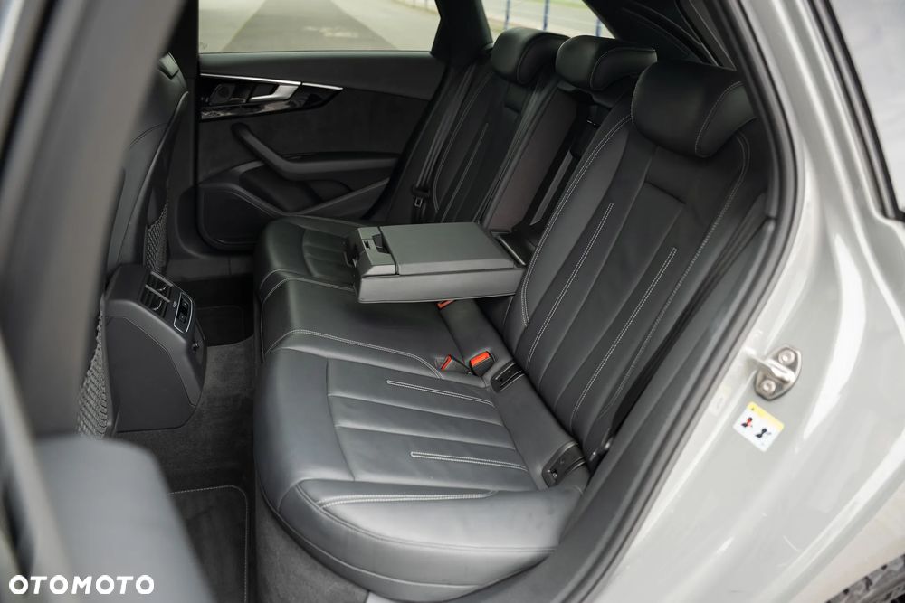 Audi A4 Avant 35 TFSI S tronic S line - 34