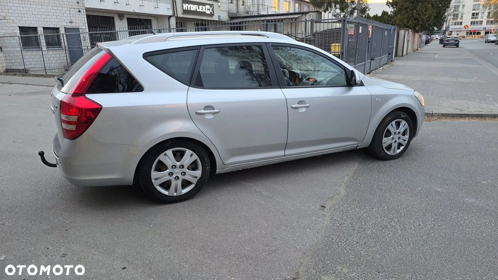 Kia Ceed 1.6 CRDi EX - 33