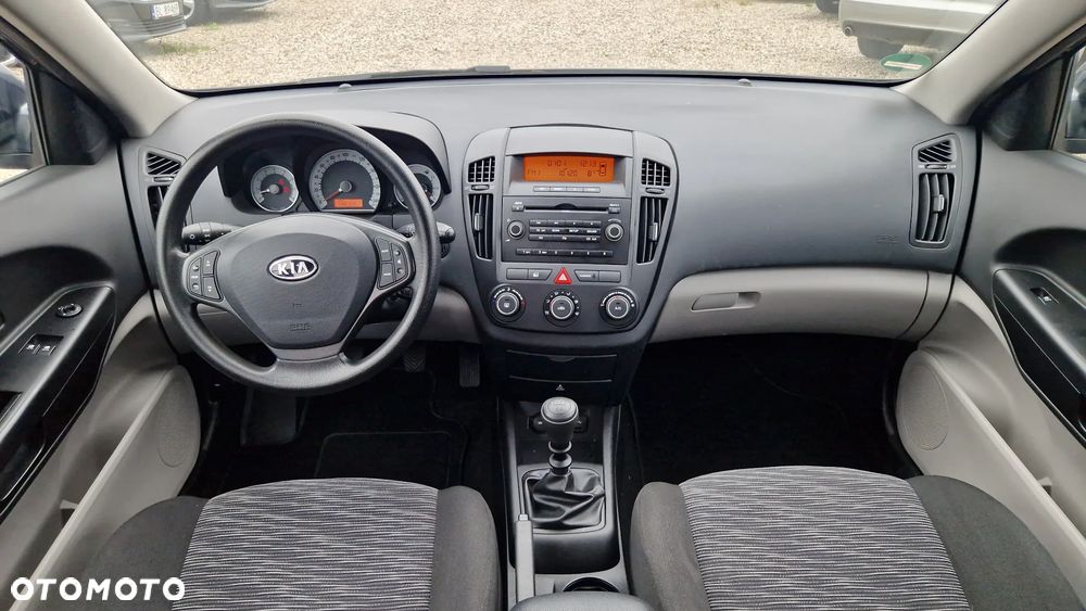 Kia Ceed 1.4 CVVT LX - 7
